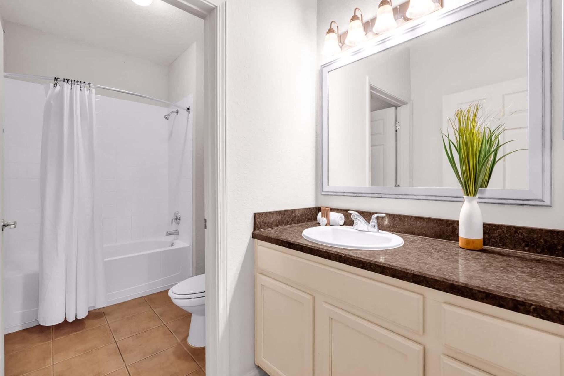 Modern 3BR Near Disney - Pool&Hot Tub! Orlando Eksteriør billede