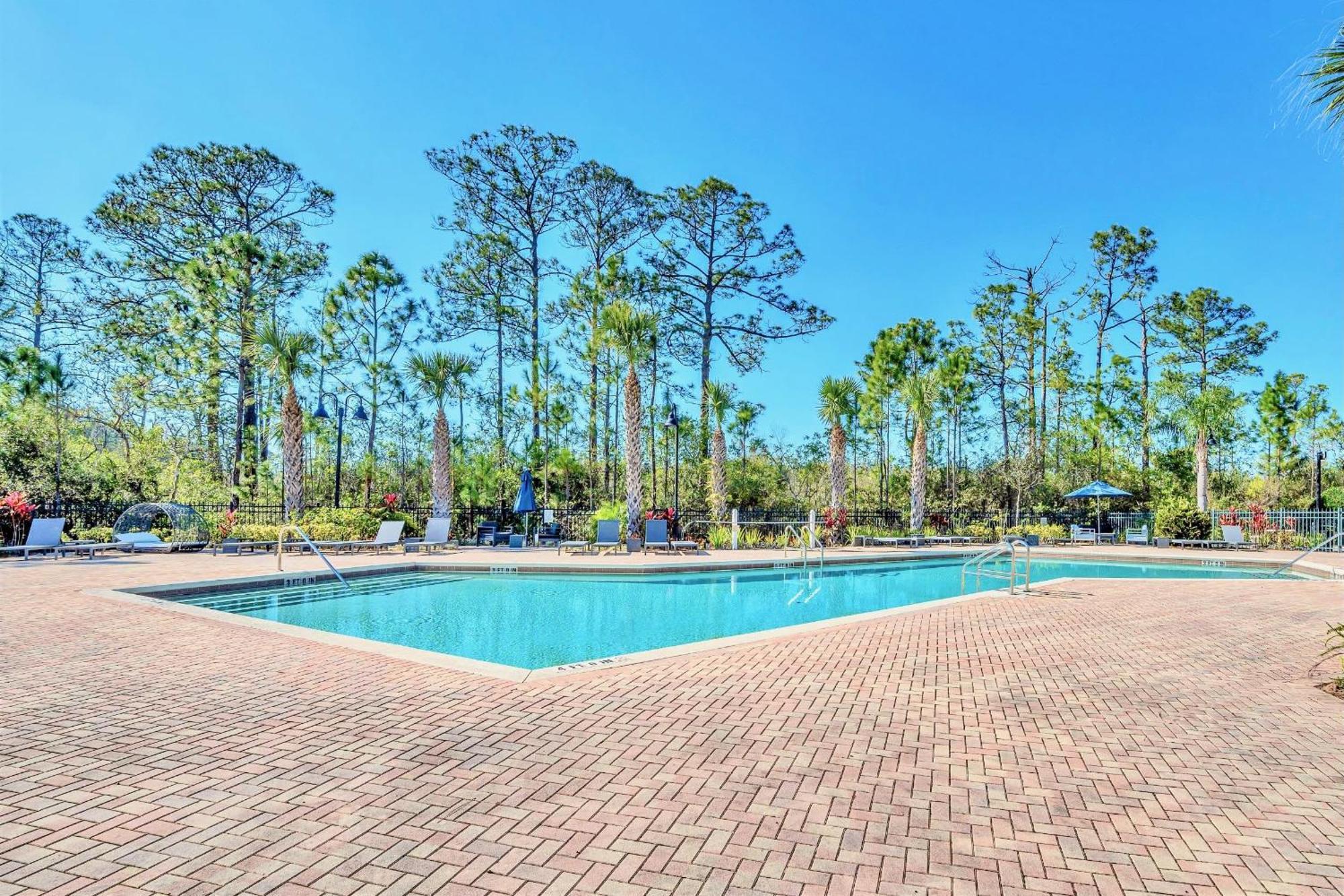 Modern 3BR Near Disney - Pool&Hot Tub! Orlando Eksteriør billede