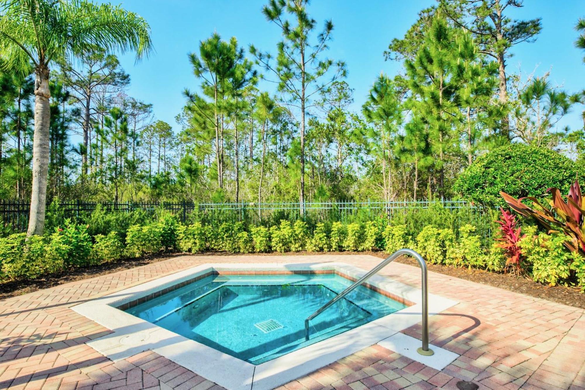 Modern 3BR Near Disney - Pool&Hot Tub! Orlando Eksteriør billede