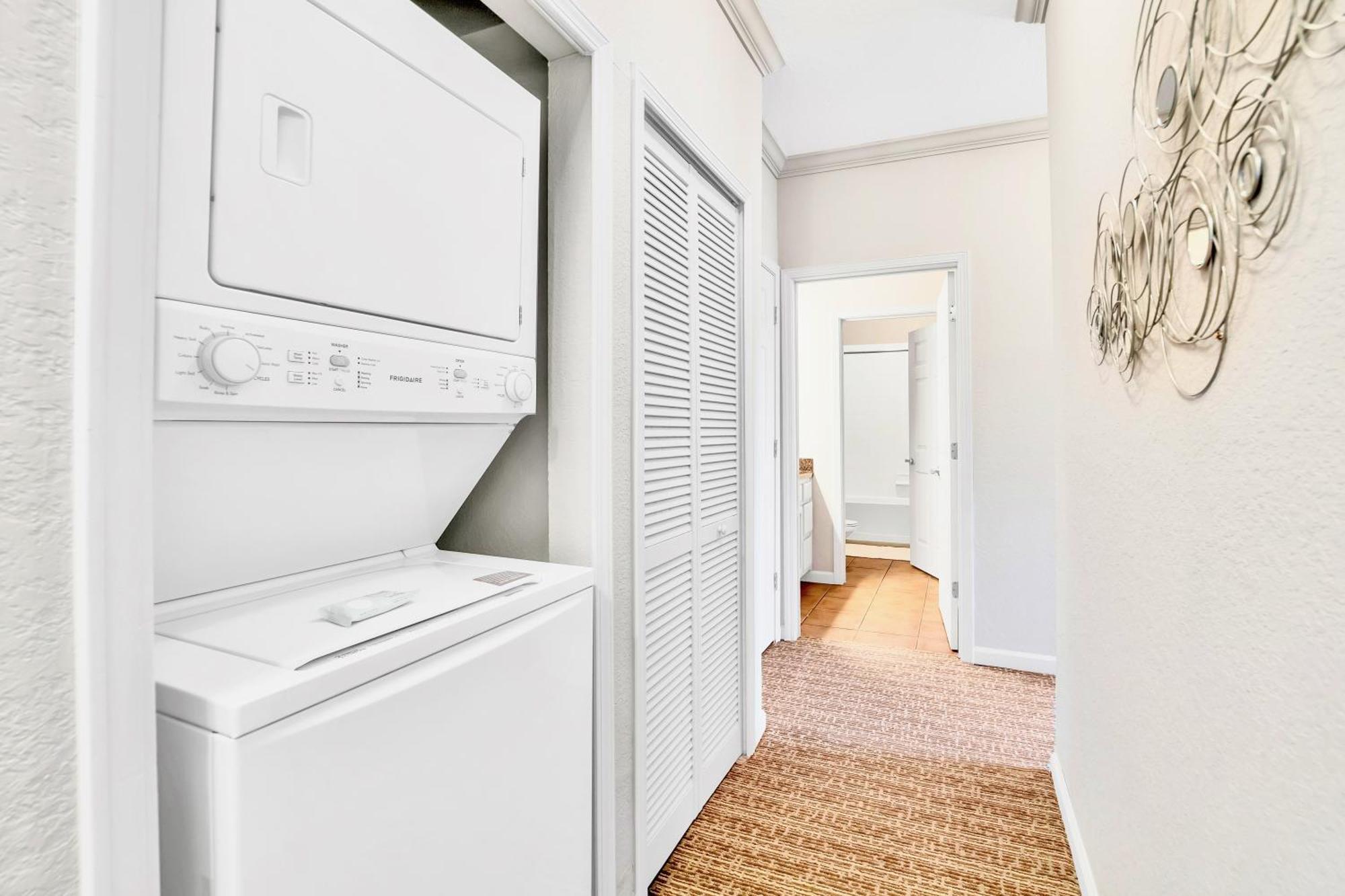 Modern 3BR Near Disney - Pool&Hot Tub! Orlando Eksteriør billede